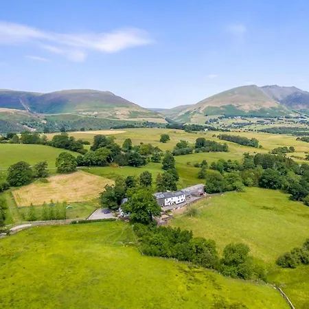 Pyet Farm House Pensión